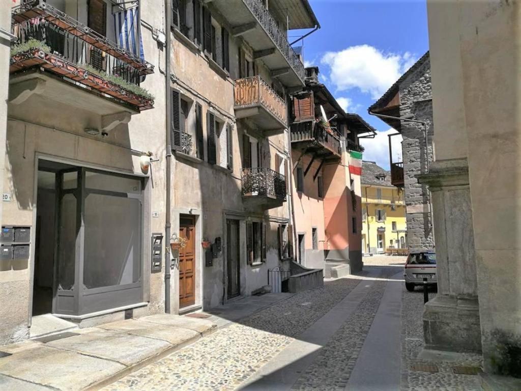 Il Vicolo By Turistica Daire Domodossola Dış mekan fotoğraf